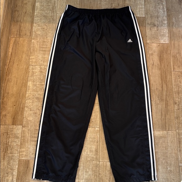 Adidas Vintage Men’s  Black Joggers with White Stripes. 100 % polyester. - Picture 2 of 4